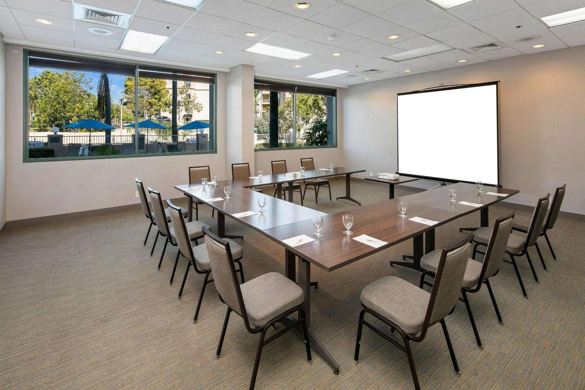 Country Inn & Suites By Radisson, San Diego North, Ca מראה חיצוני תמונה
