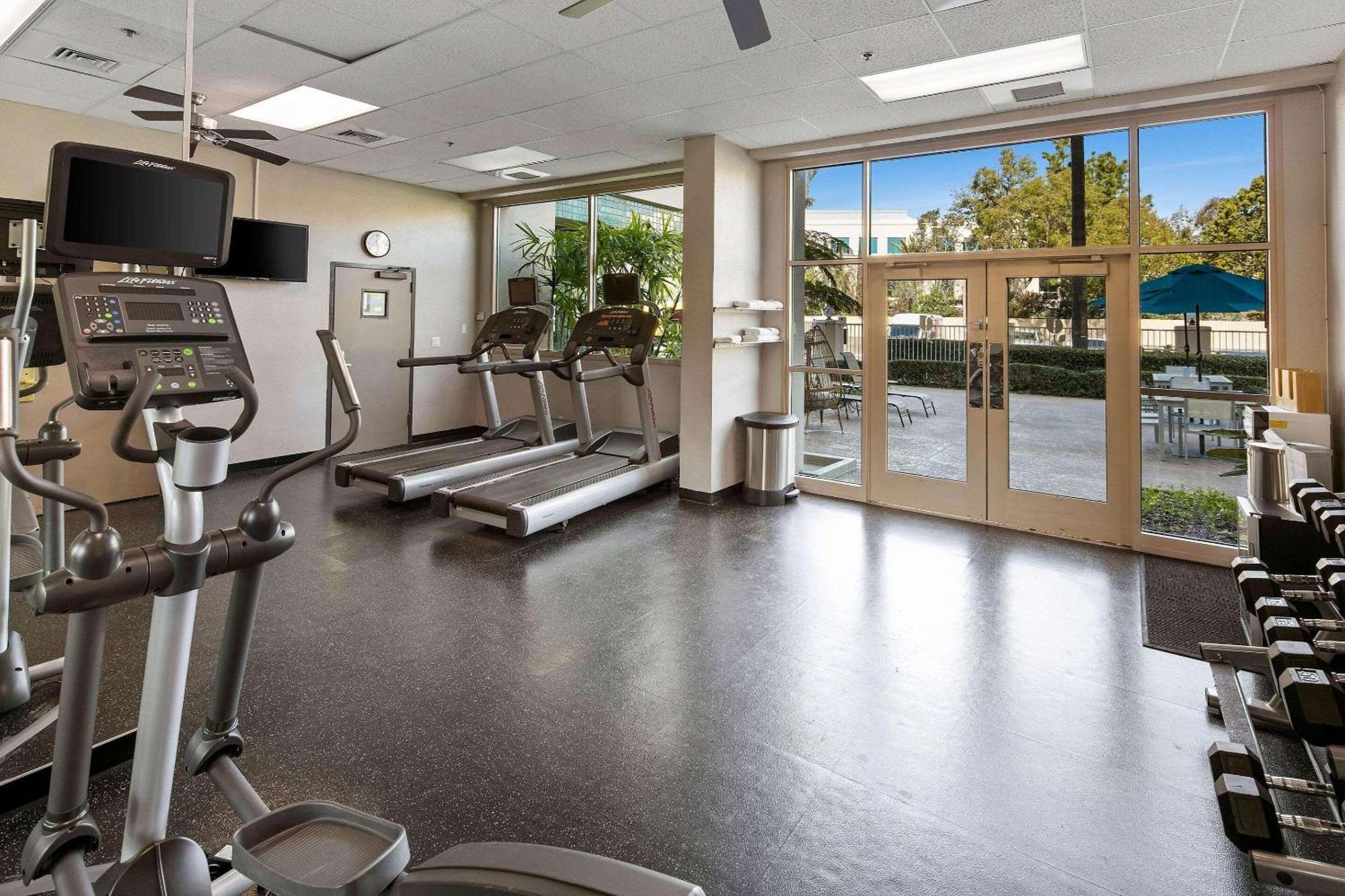 Country Inn & Suites By Radisson, San Diego North, Ca מראה חיצוני תמונה